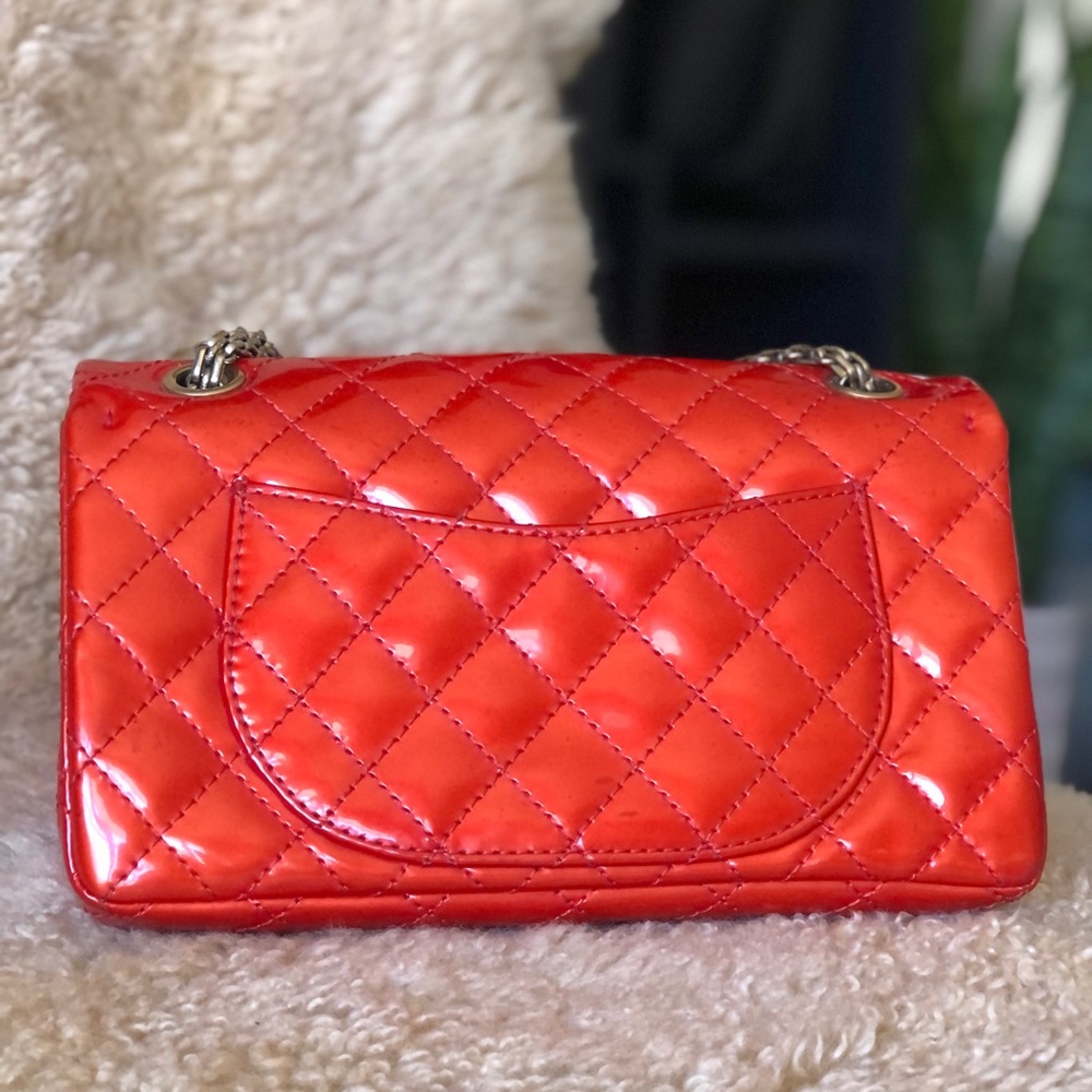 Classic Auth Chanel Bag!😍 - Picture 3 of 15